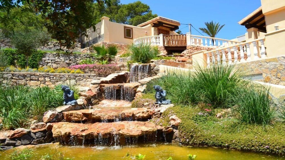 Sieben Luxusvillen auf Ibiza für 2027 Cas Llop photo 2