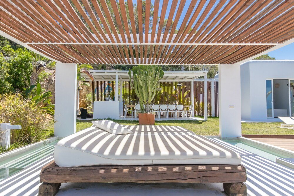 Sieben Luxusvillen auf Ibiza für 2027 Villa101 photo 5