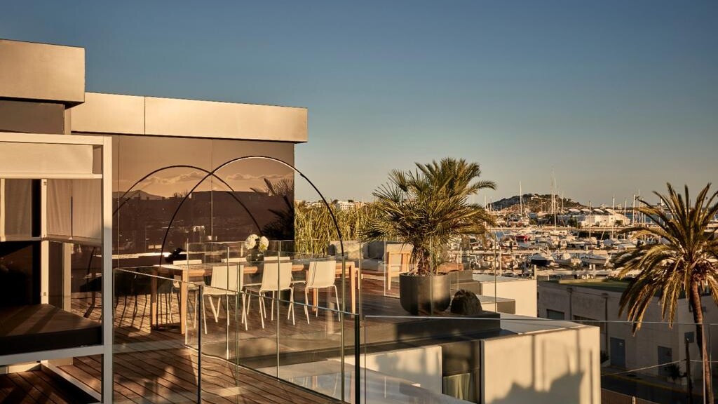 Sir Joan Ibiza Luxury Hotel