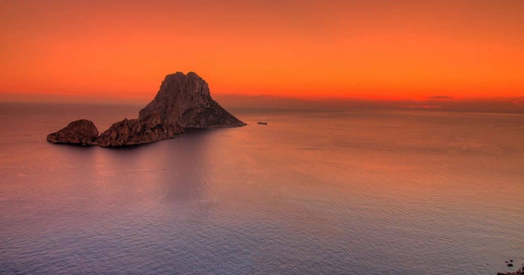 Pacha 2025 Tickets, Events & Line Up 🎟 ☀️