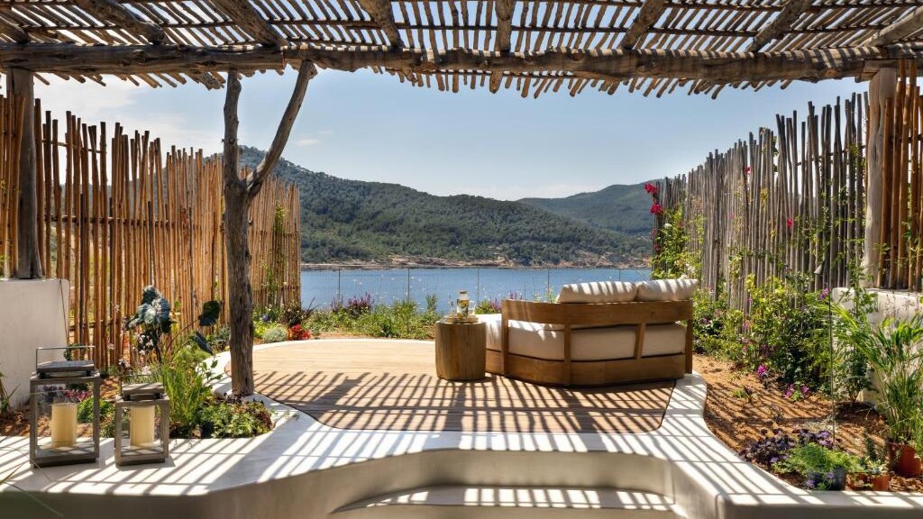 six senses 2 six senses 2